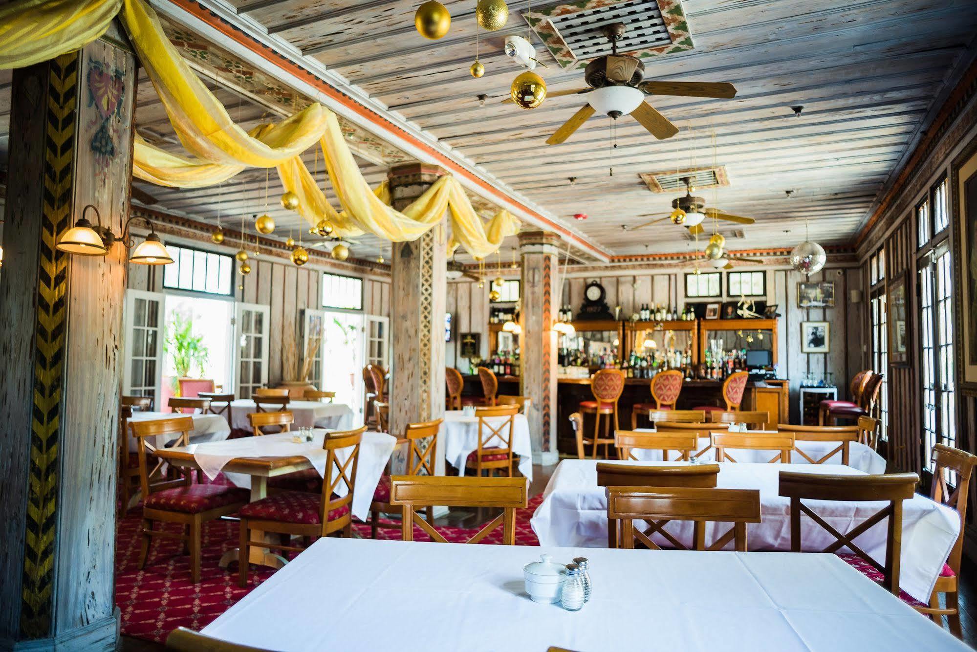 Putnam Lodge Hotel And Spa Cross City Экстерьер фото